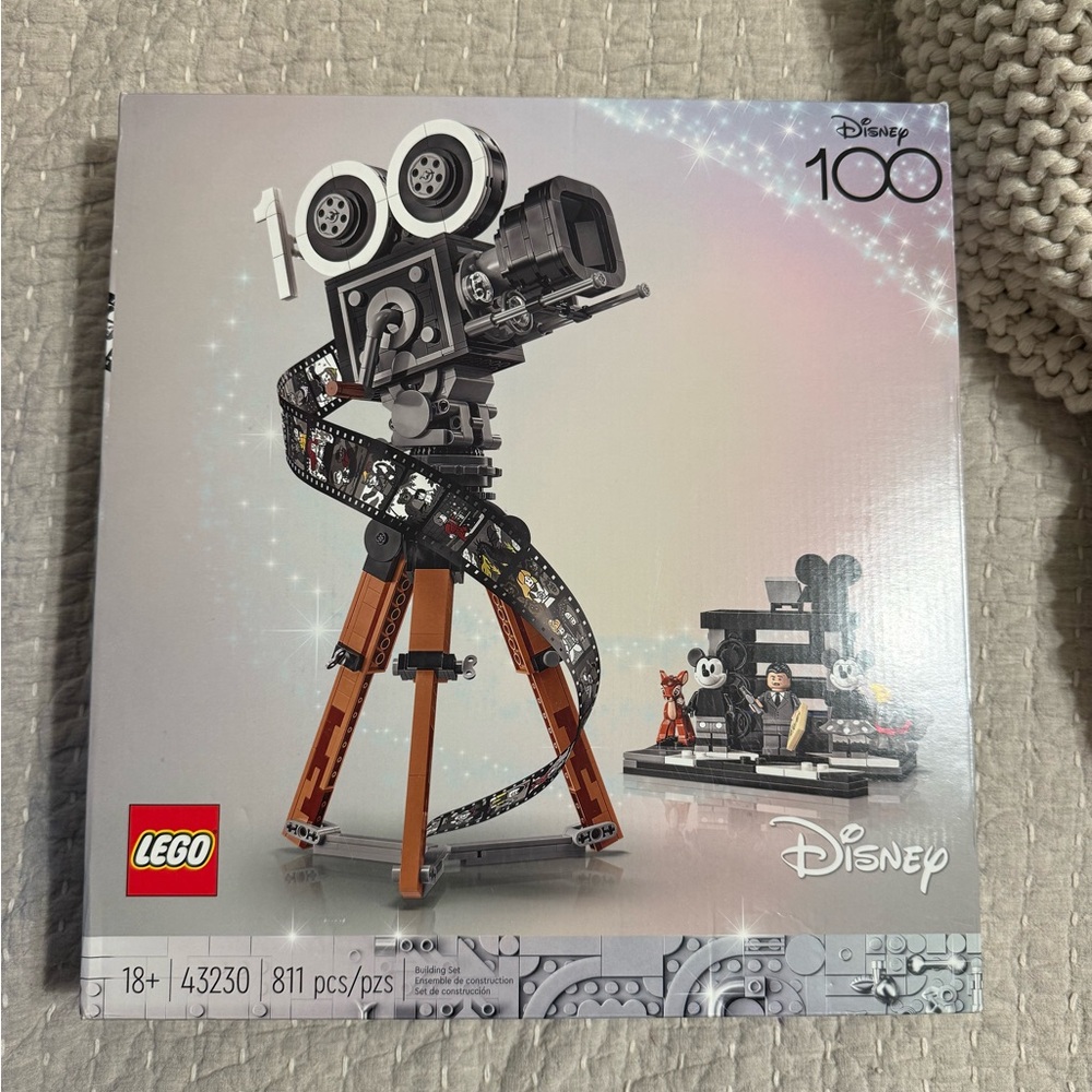 Lego Disney Camera Tribute Set - Black, Brown, Tan, White